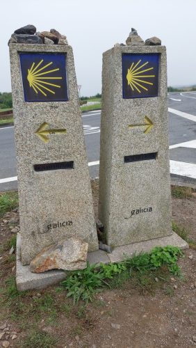 20210721 132934 les 2 bornes a Dumbria vers Muxia ou vers Fisterra